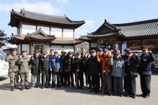 육군 제1기갑여단, 설 연휴 앞두고 참전전우회 위문