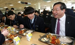 무상급식 밥 맛은 어떤가요 …
