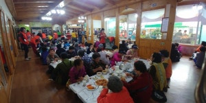 안산시 본오2동 해미청, 15년간 이어진 어버이날 식사대접