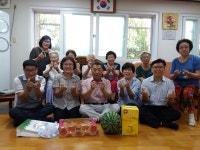 안산시 본오3동 5개 단체장, 경로당에 시원한 과일 전달
