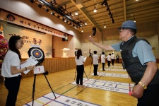 건강 챙기고 친구도 만나도 … 시니어 활력 쑥쑥