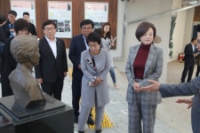 진선미 여성가족부 장관 나눔의 집 방문