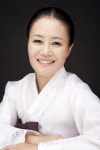 열두 줄 가야금 화려한 음색 널리 알리고파