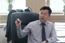 육아를 위해 … 환경 살피고 휴양 늘린다