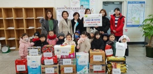 부평구 산곡4동에 유모차·생필품 기증
