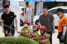 과천소방서, 어린이날 119소방안전체험 부스 운영 큰 호흥