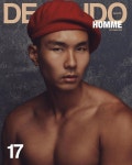 DESNUDO HOMME 17 COVER... 지난 20일 김도진의 인스타그램이 화제