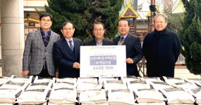 청일건설, 김포복지재단에 쌀 기탁
