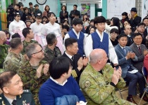 DMZ 대성동초교 뜨거운 졸업식