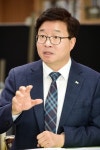[기초지자체 2020년 새해 설계] 염태영 수원시장, 위대한 시민과 자치분권