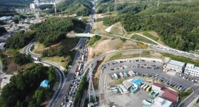 온종일 길 막혀 왕짜증 … 자동차 전용도로 맞습니까