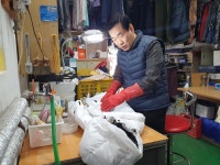 코인세탁실에 밀려나는 세탁소 터줏대감들