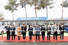 킨텍스 국내 최대 100kw급 초급속 전기차충전소 설치