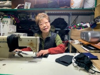 [코로나19 #인천을 지키는 사람들] 2. 공단시장 수선사 최인자