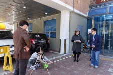 가좌노인문화센터 코로나 휴관 장기화…신규 회원증·식권판매기 사용법 배포