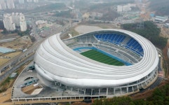 종합운동장 짓는데 수천억, 관리만 수십억…정작 1년에 5일 쓸까말까