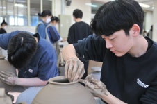 [새로운 희망 경기교육] 대한민국 도자 미래를 빚는 한국도예고등학교