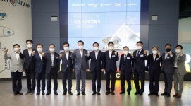 김부겸 총리, 스타트업파크 방문 기업인 격려