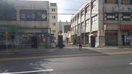 갑자기 그어진 집 앞 중앙선 오갈때마다 교통법규 위반할 판