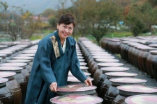 친환경 재료로 전통된장 담그는 소문난 장인