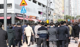 활짝 연 식당가…이제야 편하게 먹을 수 있겠네