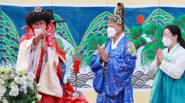 [포토] 전통혼례식 올리는 데이비드 아초아레나(David Atchoarena) 유네스코 평생학습원장 부부