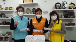 국민건강보험공단 안산지사, 홀몸노인에 케이크 50개 전달