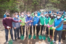 불로동 빈 땅에 나무 심기…숨쉬기 편한 동네 만든다