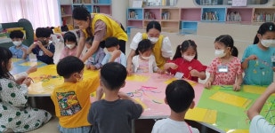 하남 구산유치원, 미사도서관 나들이 수업 눈길