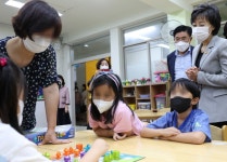 만 5세 입학사태 겪고도, 초등 전일제 일방 추진