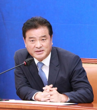 임종성 민주당 경기도당위원장, 평택 SPC 노동자장례식 조문