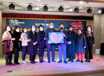 꿈나무들 힘내라…안산시 해양동 주민자치회, 지역 내 초·중학생 5명에게 장학금 150만원 전달