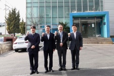 중진공 김학도 이사장, 소부장 강소기업 안산 풍원정밀㈜ 현장 방문