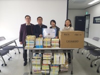 중구 재향군인회, 마음피움센터에 책·마스크 기증