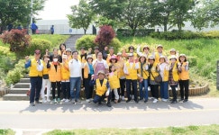 오산천 작은정원, 초화류 8천 포트 식재.. 산뜻한 환경 조성