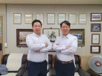 버스 차고지서 수소 생산…친환경 이끄는 형제