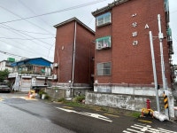 버스 타려면 어디로 가야 하나요