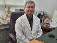 [김성찬 군포정형외과 원장] 인술 30여년 환자 섬기는 자세 품게 되었죠