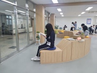 안산 초지고등학교, 홈베이스 그늘나무·스터디 카페 초지일관 개관