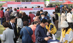 [포토] 연수 일자리 한마당