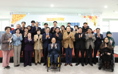 김동연 경기지사 중증장애인이 만든 물건의 소비야말로 가치 소비의 예(例)