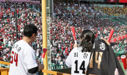 경기마다 구름관중…스포츠에 흠뻑 빠진 인천