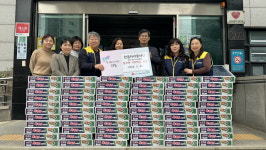 한울에프앤에스 홈플러스안산선부점 | 한울타리 봉사단, 안산시 와동·선부3동 취약계층에 컵라면 각각 100박스씩 후원