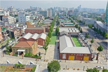인천아트플랫폼 운영, 문화재단 1년 더 맡아