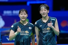 이소희(인천국제공항)-백하나(MG새마을금고), 2024 아시아개인선수권대회 정상…19년만의 쾌거