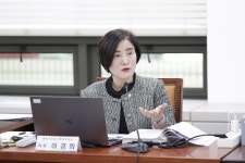 이경희 구리시의원 공무원 대상 자동 육아휴직제 도입해야