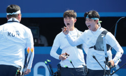[파리올림픽] 텐텐텐…한국 남자 양궁, 중국 꺾고 결승 진출