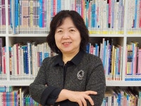 [사람들-정성미 군포시 작은도서관협의회장] 독서로 행복 전파…책 읽는 군포 만들기 앞장