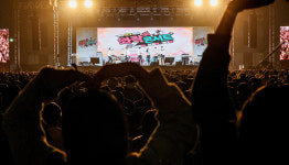 [포토] 와락 콘서트…수능 스트레스 훌훌