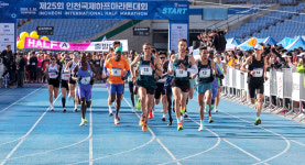 [제25회 인천국제하프마라톤대회 화보] 봄날의 질주…당신이 빛나는 주인공